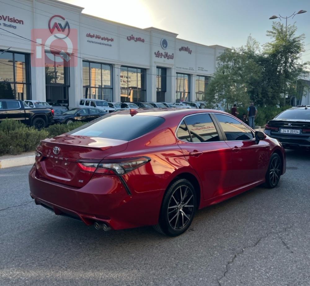 تۆیۆتا کامری